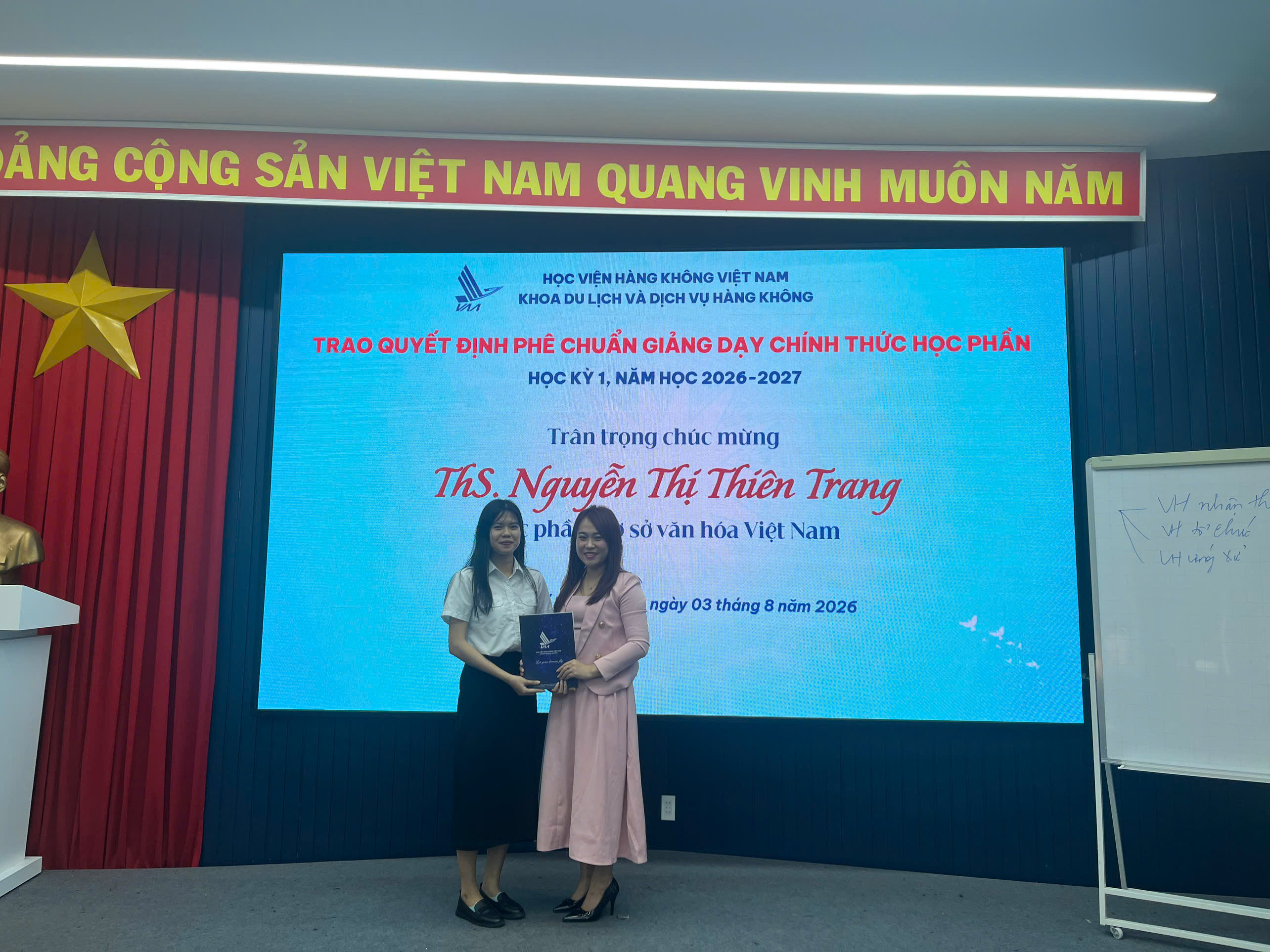 04--Trang